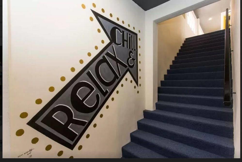 Revopackers Beds And Bunks Hostel Kuala Lumpur Exterior photo